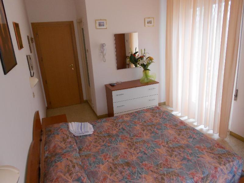 Hotel Vevey Rimini Kamer foto
