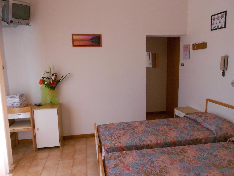 Hotel Vevey Rimini Kamer foto
